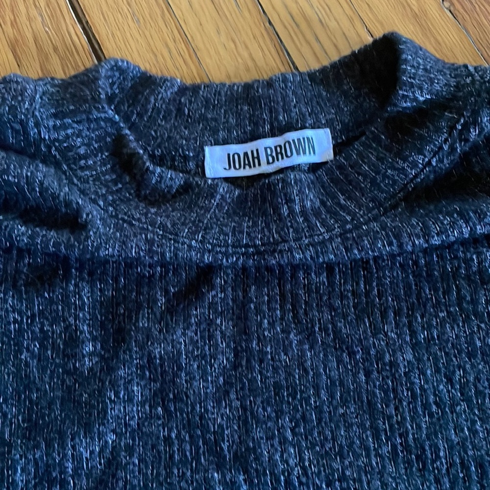 Joah Brown ribbed mock neck oversized crop